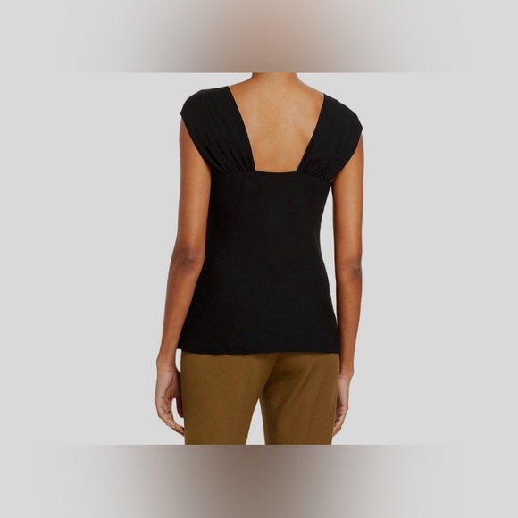 💐 Theory Women's Black Silk Cap Sleeve V-Neck Blouse Top. Size Medium - Picture 3 of 5